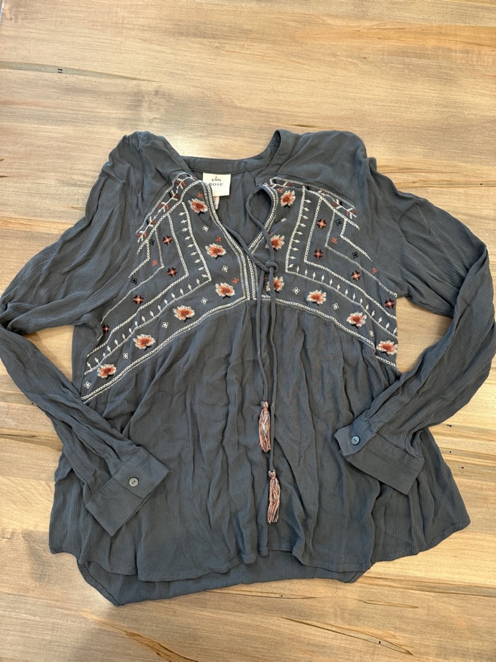 Knox Rose Charcoal Gray Embroidered Peasant Blouse with Tassels